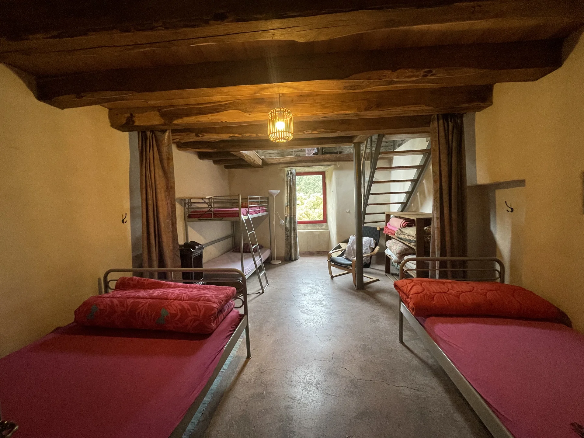Chambre du gîte d'étape du Pont de Burgen