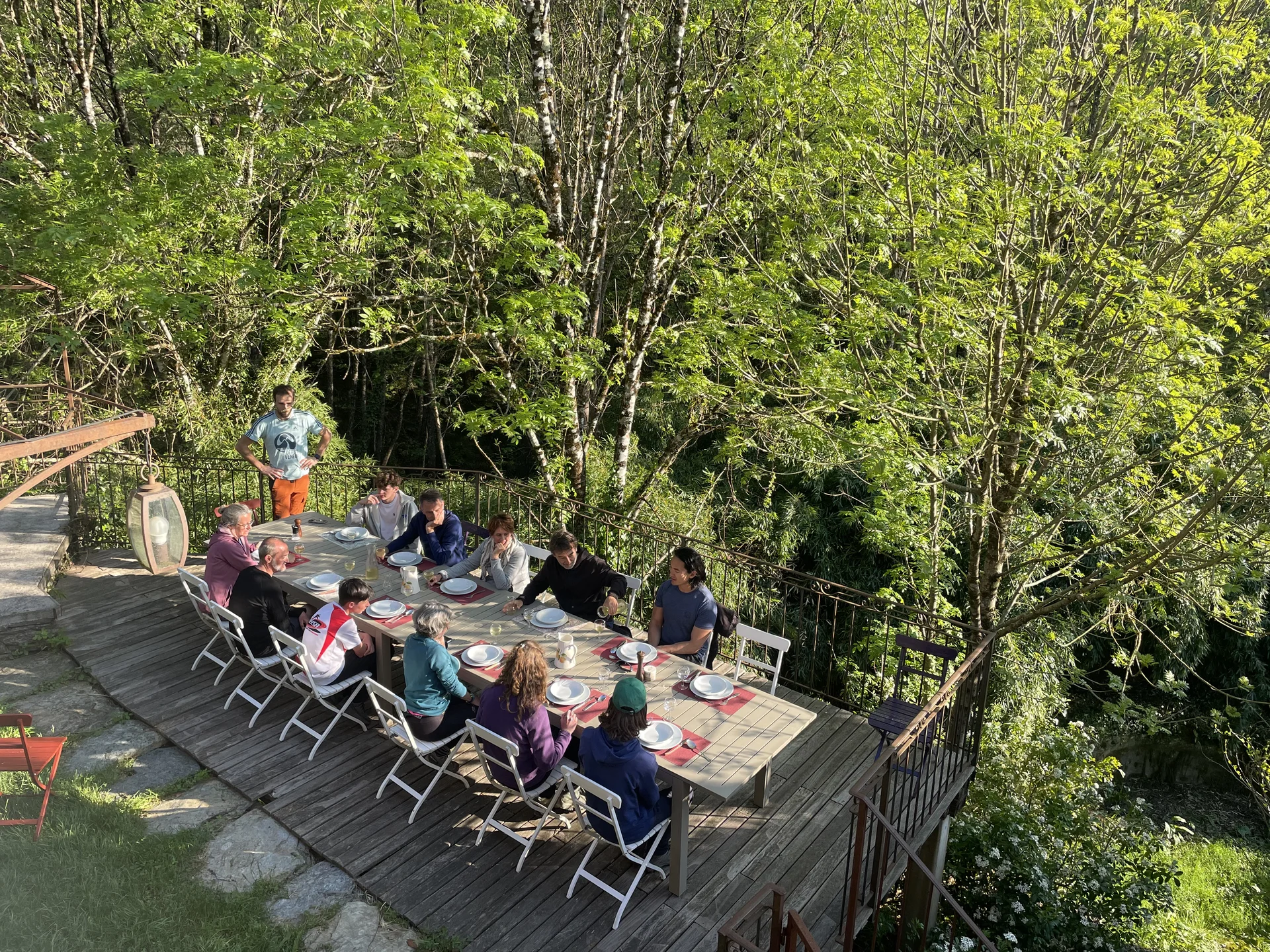 Table d'hôtes au gîte du Pont de Burgen, cuisine familiale et produits du jardin